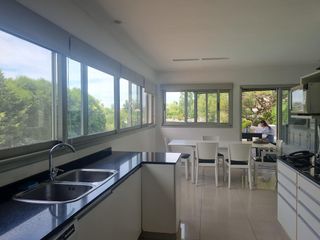 Foto 7 de Alquiler anual Santa Bárbara a la laguna, con pileta climatizada