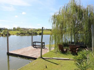 Foto 16 de Casa en venta - 3 Dormitorios 3 Baños - Cochera - 280Mts2 - Escobar