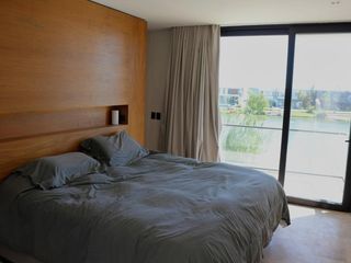 Foto 11 de Casa en venta - 3 Dormitorios 3 Baños - Cochera - 280Mts2 - Escobar