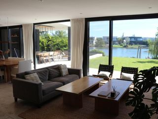 Foto 10 de Casa en venta - 3 Dormitorios 3 Baños - Cochera - 280Mts2 - Escobar