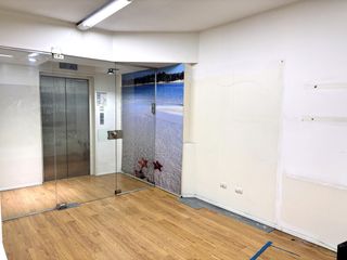 Foto 2 de Oportunidad - Retiro - Piso Oficina al Frente Sup 98m2 u$s199.900