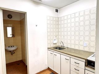 Foto 16 de Oportunidad - Retiro - Piso Oficina al Frente Sup 98m2 u$s199.900
