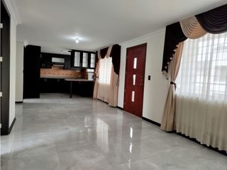 Foto 1 de Pusuqui, Departamento en Renta, 80m2, 2 Habitaciones
