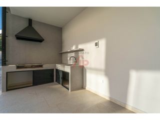 Foto 13 de MODERNA Y HERMOSA SUITE AMOBLADA EN RENTA EN SECTOR AV. SOLANO, CUENCA