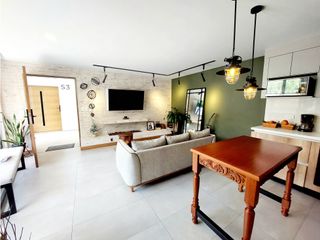 Foto 4 de MODERNA Y HERMOSA SUITE AMOBLADA EN RENTA EN SECTOR AV. SOLANO, CUENCA