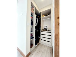 Foto 10 de MODERNA Y HERMOSA SUITE AMOBLADA EN RENTA EN SECTOR AV. SOLANO, CUENCA