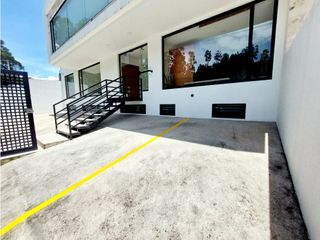 Foto 12 de MODERNA Y HERMOSA SUITE AMOBLADA EN RENTA EN SECTOR AV. SOLANO, CUENCA