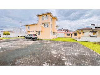 Foto 5 de El Triangulo, Casa Comercial en Renta, 662m2, 15 Ambientes