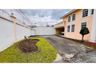 Foto 7 de El Triangulo, Casa Comercial en Renta, 662m2, 15 Ambientes