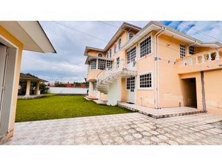 Foto 11 de El Triangulo, Casa Comercial en Renta, 662m2, 15 Ambientes