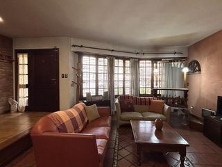 Foto 5 de Casa en Venta - 4 Dormitorios - Pileta - Quincho - Cochera en Ituzaingo Norte