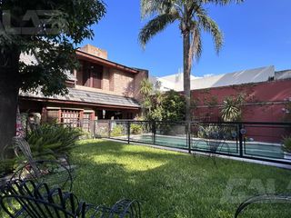 Foto 28 de Casa en Venta - 4 Dormitorios - Pileta - Quincho - Cochera en Ituzaingo Norte