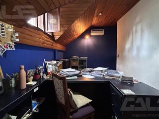Foto 23 de Casa en Venta - 4 Dormitorios - Pileta - Quincho - Cochera en Ituzaingo Norte