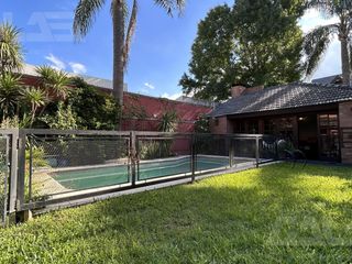 Foto 26 de Casa en Venta - 4 Dormitorios - Pileta - Quincho - Cochera en Ituzaingo Norte