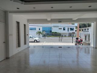 Foto 5 de Local Comercial en  Alquiler, Urdesa Central, LuiM