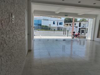 Foto 14 de Local Comercial en  Alquiler, Urdesa Central, LuiM