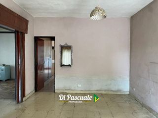 Foto 4 de Venta Apto Crédito Hipotecario PH 3 Ambientes con Patio y Garage - Paso Del Rey Norte