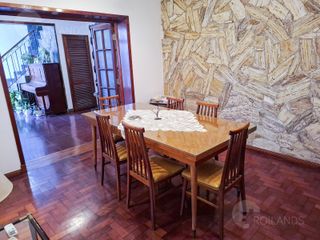 Foto 10 de Venta Casa 5 Ambientes con Parque y Pileta en La Plata