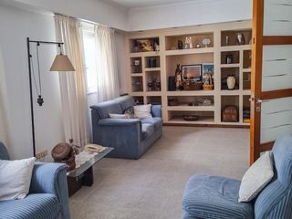 Foto 9 de Venta Casa 5 Ambientes con Parque y Pileta en La Plata