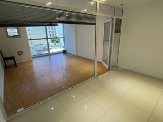 Foto 4 de Oficina comercia en alquiler - Centro