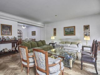 Foto 10 de DUPLEX VENTA A 1 CUADRA  PLAZA VICENTE LOPEZ CON 4 DORMITORIOS.LUMINOSO