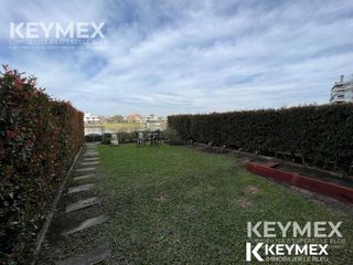 Foto 4 de Departamento 3 ambientes Islas del Golf con jardín