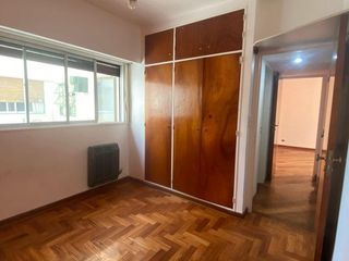 Foto 5 de 3AMB C/ BALCON AL FRENTE y 2 BAÑOS - SOBRE AV SAN JUAN - TODO LUZ!