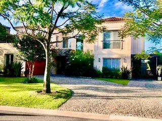 Foto 2 de Casa en Golf de Nordelta Venta
