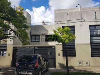Foto 1 de Departamento - La Plata