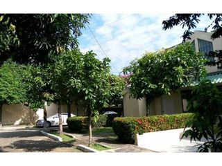 Foto 2 de SE VENDE CASA CAMPESTRE EN GIRARDOT