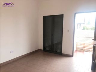 Foto 2 de DPTO 2 DORM. ALTO ALBERDI S/ EXPENSAS