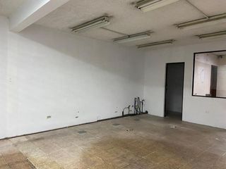Foto 8 de LOCAL COMERCIAL EN RENTA HURTADO DE MENDOZA CUENCA
