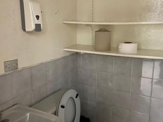 Foto 5 de LOCAL COMERCIAL EN RENTA HURTADO DE MENDOZA CUENCA