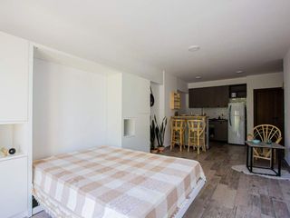 Foto 1 de Alquiler Departamento 1 Ambiente a Estrenar Al Frente con Balcón y Piscina