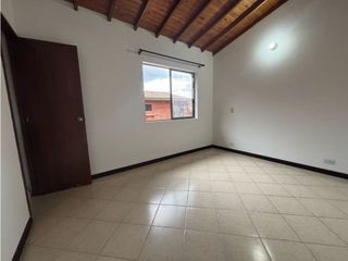 Foto 14 de Casa Unifamiliar en venta en Amazonia Bello