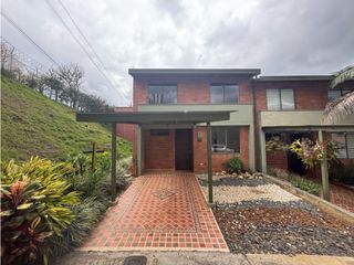 Foto 1 de Casa Unifamiliar en venta en Amazonia Bello