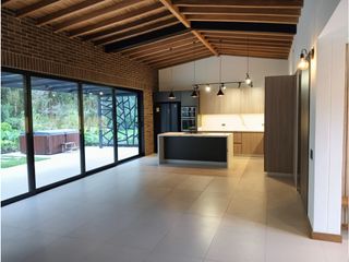 Foto 8 de Venta De Casa Campestre En La Ceja Via San Antonio La Ceja