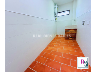 Foto 8 de ¡Casa Esquinera con Zona Verde Privada y Excelente Ubicación!