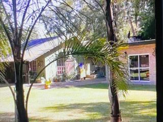 Foto 5 de CASA EN DON TORCUATO CON QUINCHO Y PILETA
