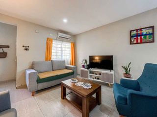 Foto 3 de CASA 4 AMBIENTES EN VENTA LA PLATA.