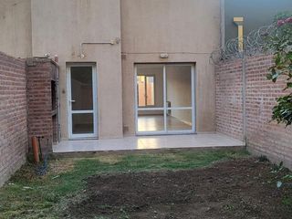 Foto 42 de Venta duplex 2 dorm Centenario