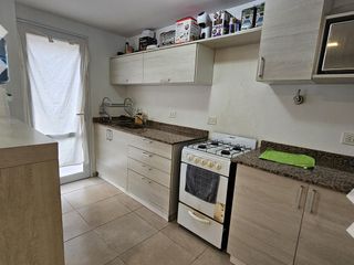 Foto 3 de Venta duplex 2 dorm Centenario
