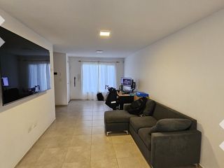 Foto 5 de Venta duplex 2 dorm Centenario