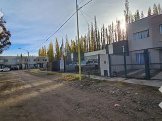Foto 20 de Venta duplex 2 dorm Centenario