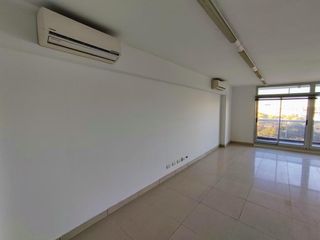 Foto 16 de Alquiler oficina Av Libertador 6900 A Rio Cochera -  VIG 24hs Pileta IMPECABLE p.13