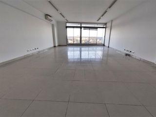 Foto 7 de Alquiler oficina Av Libertador 6900 A Rio Cochera -  VIG 24hs Pileta IMPECABLE p.13
