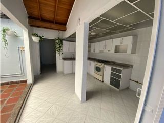 Foto 6 de CASA EN SIMON BOLIVAR PARA VIVIENDA O NEGOCIO