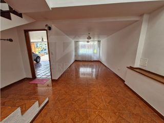 Foto 4 de Casa de 180m2 en arriendo barrio Palermo