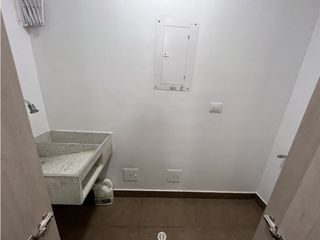 Foto 13 de Hermoso aparta estudio en milla de oro en condominio con club house!