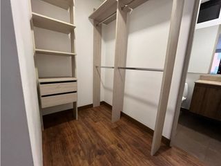 Foto 15 de Hermoso aparta estudio en milla de oro en condominio con club house!